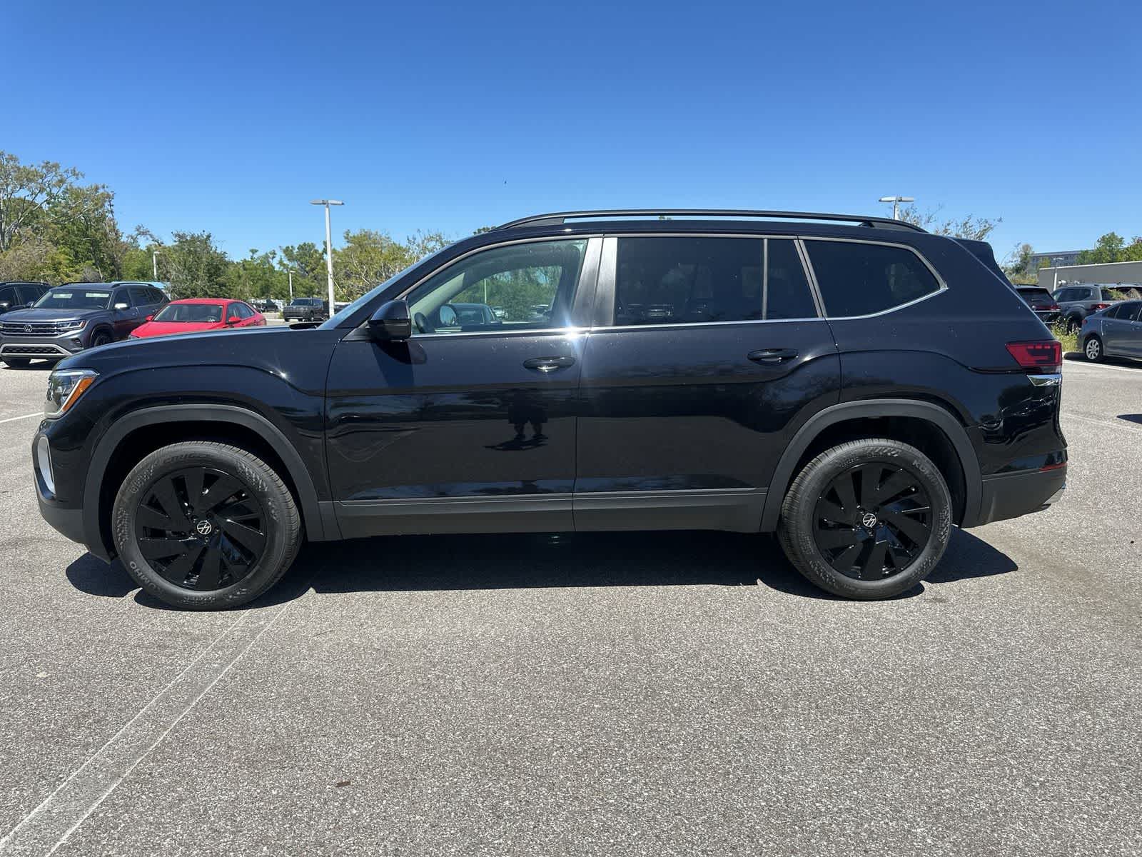 Volkswagen Atlas 2.0T SE con tecnología 2026