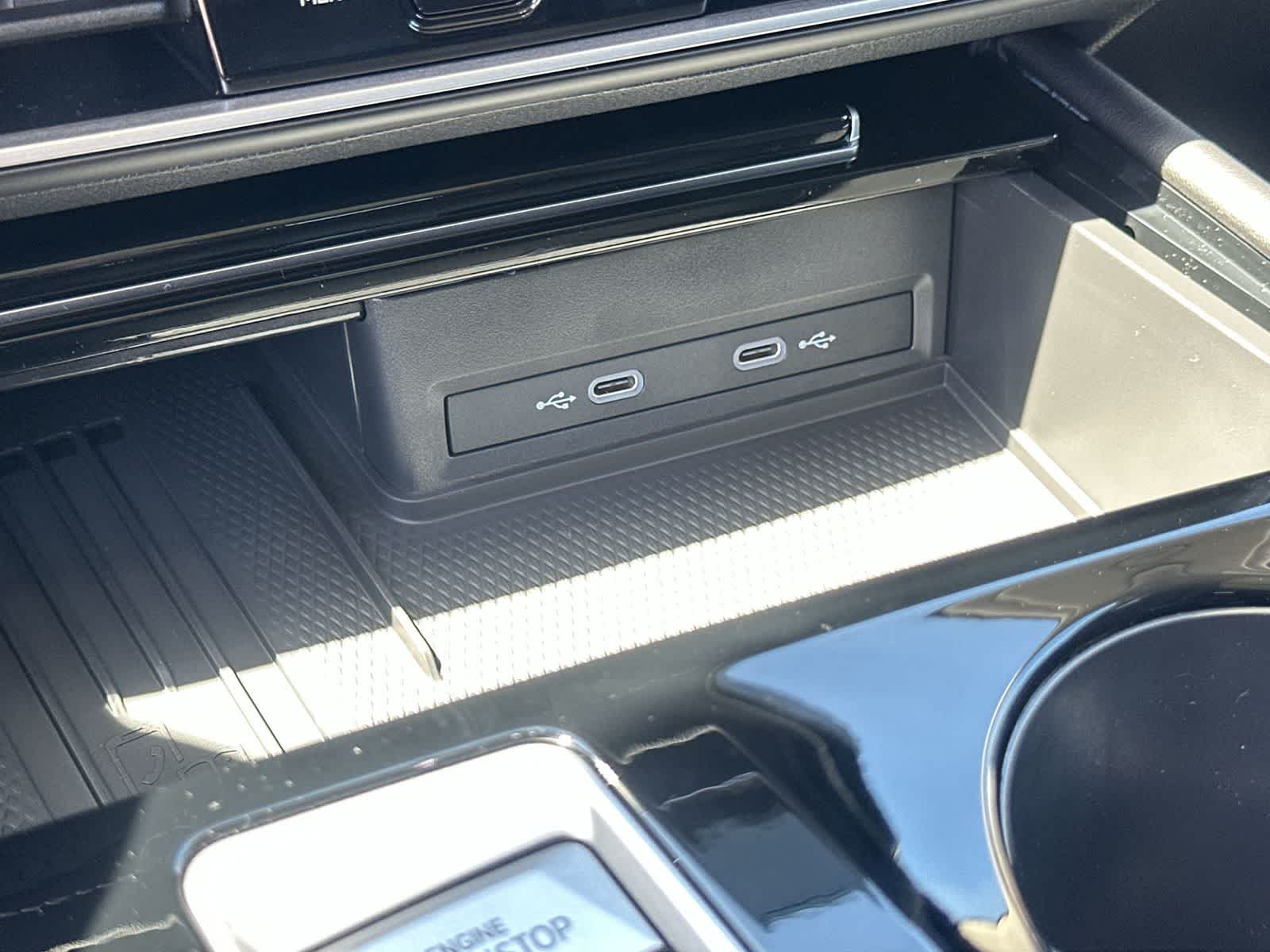 Volkswagen Atlas 2.0T SE con tecnología 2026