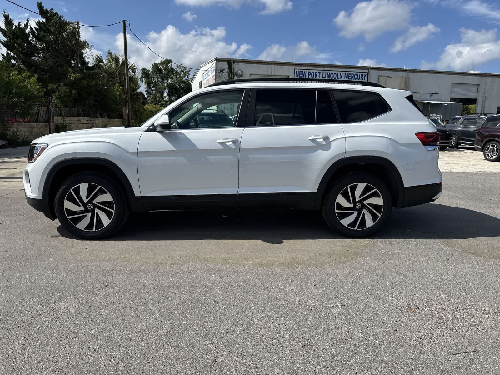 Volkswagen Atlas 2.0T SE con tecnología 2026