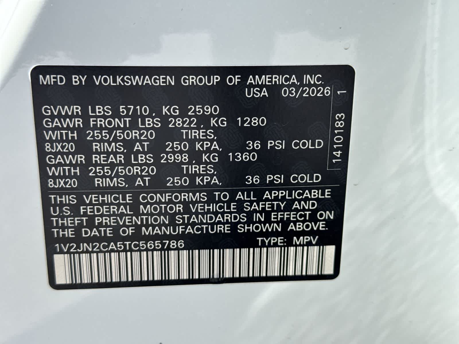 Volkswagen Atlas 2.0T SE con tecnología 2026