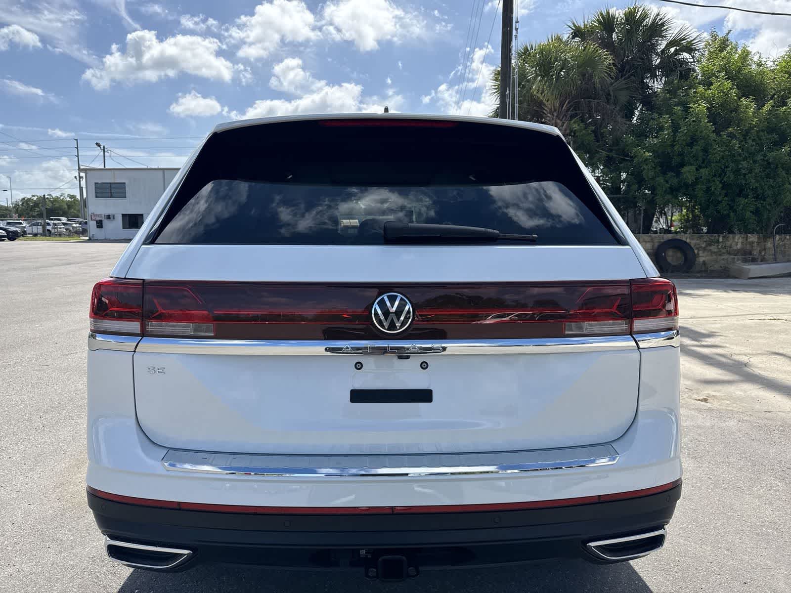 Volkswagen Atlas 2.0T SE con tecnología 2026