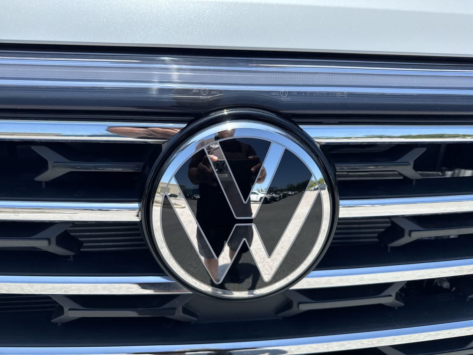 Volkswagen Atlas 2.0T SE con tecnología 2026