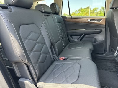 Volkswagen Atlas 2.0T SE con tecnología 2026