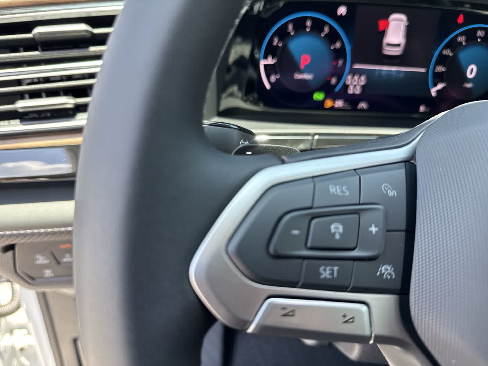 Volkswagen Atlas 2.0T SE con tecnología 2026