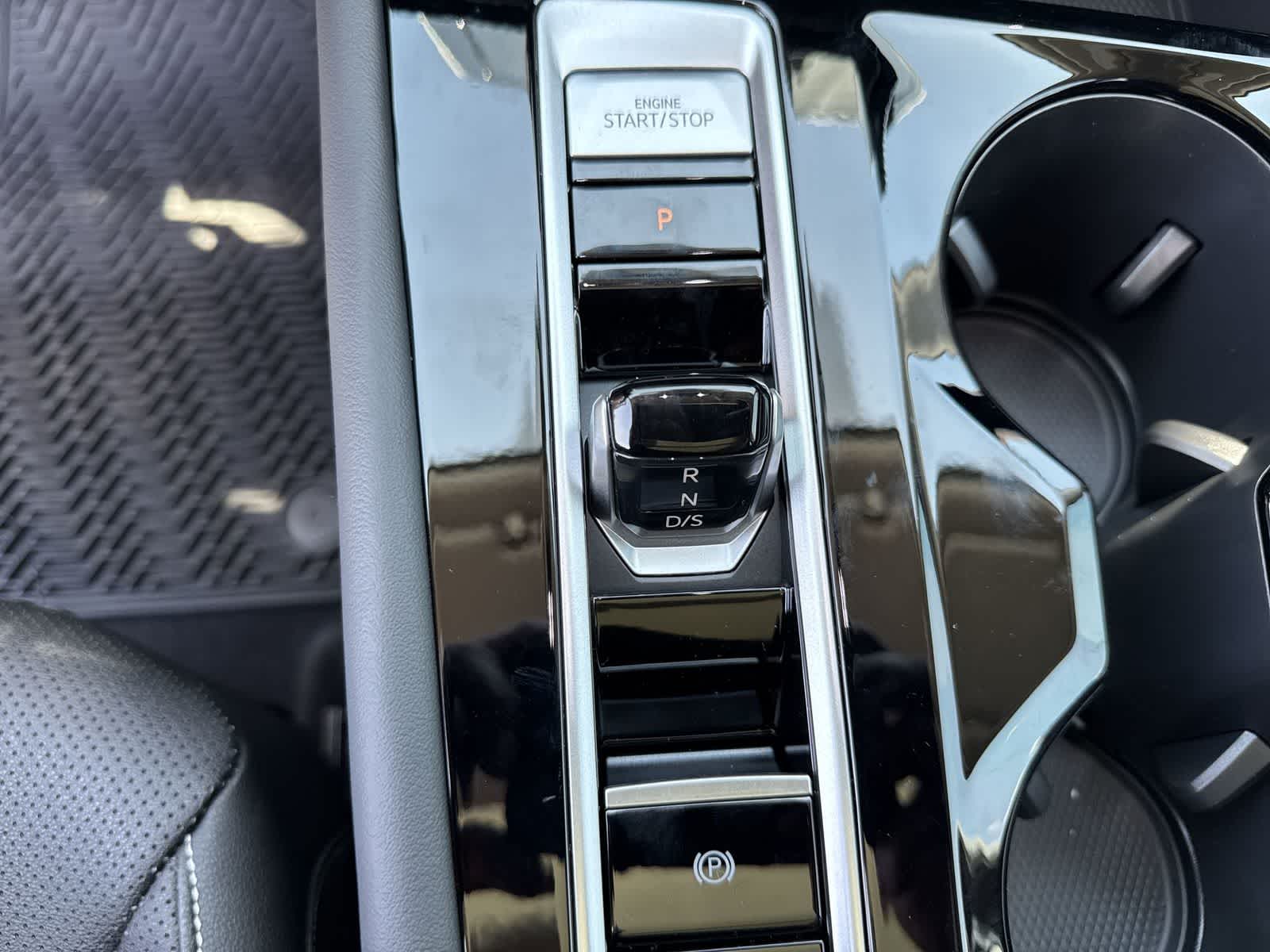 Volkswagen Atlas 2.0T SE con tecnología 2026