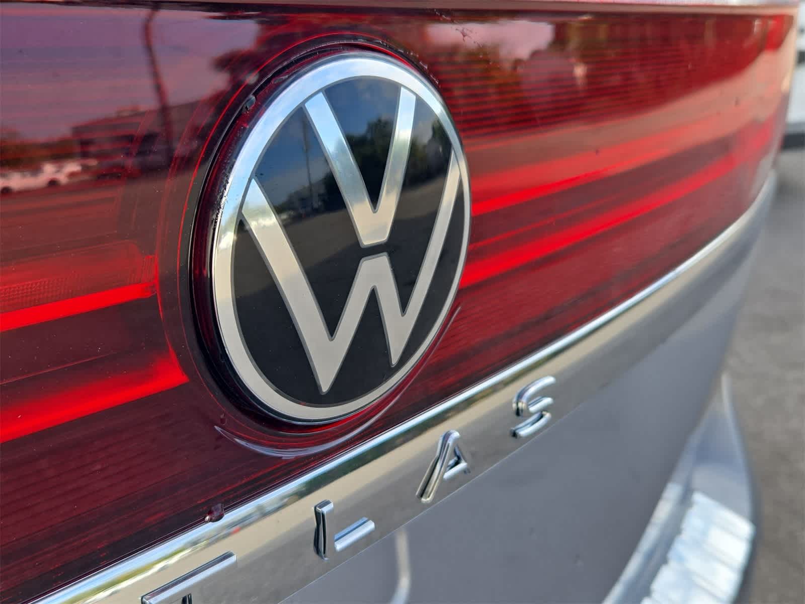 Volkswagen Atlas 2.0T SE con tecnología 2026