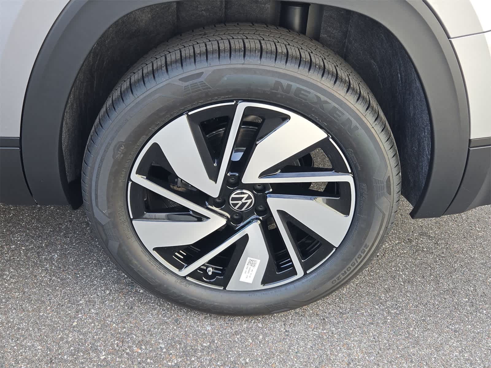 Volkswagen Atlas 2.0T SE con tecnología 2026