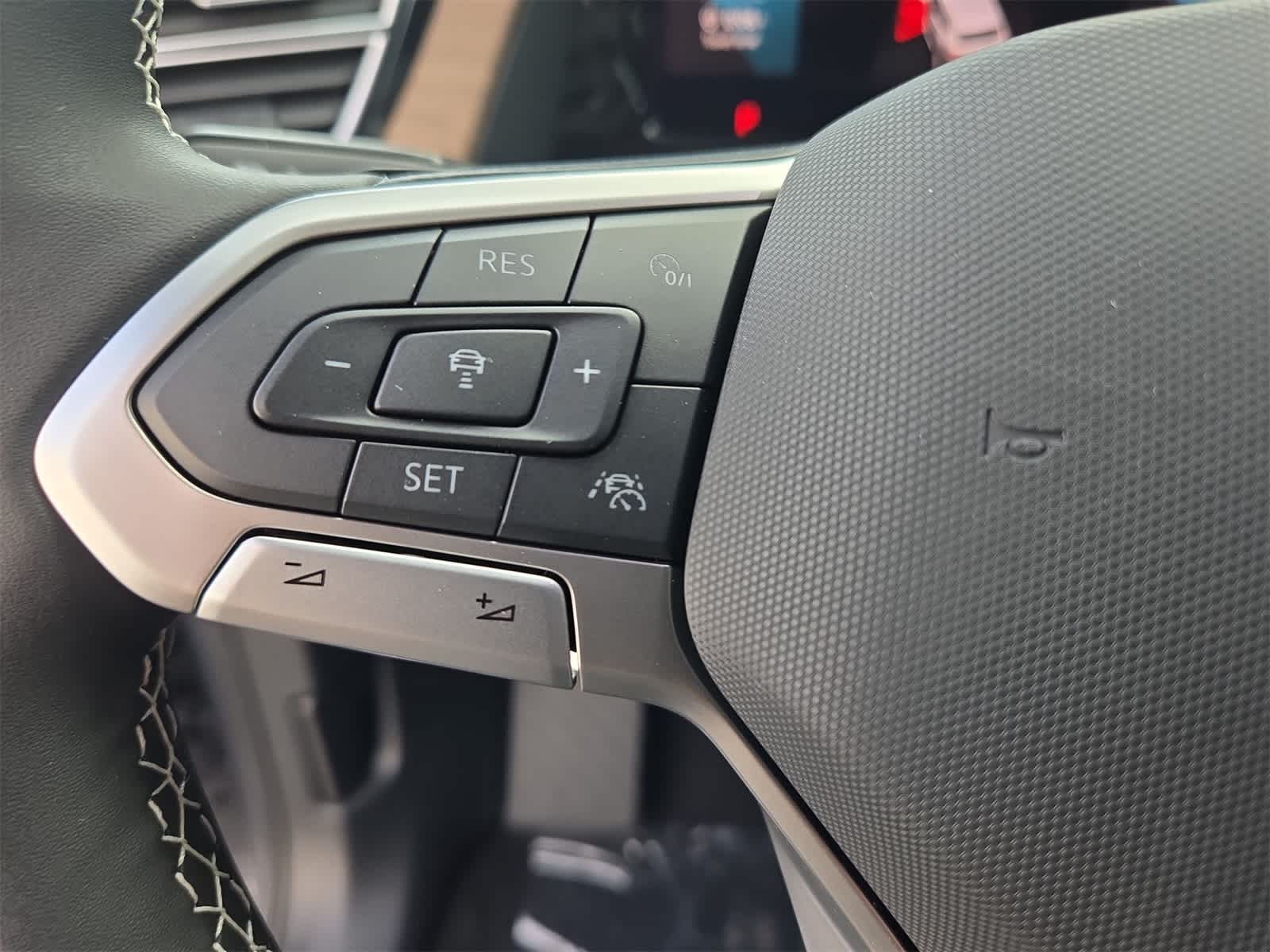 Volkswagen Atlas 2.0T SE con tecnología 2026