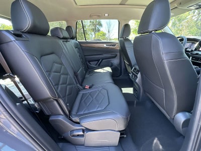 Volkswagen Atlas 2.0T SE con tecnología 2026