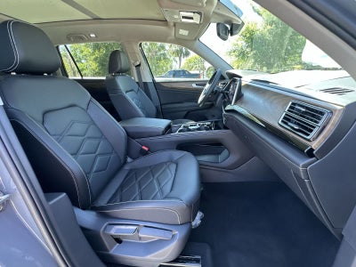 Volkswagen Atlas 2.0T SE con tecnología 2026
