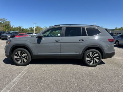 Volkswagen Atlas 2.0T SE con tecnología 2026