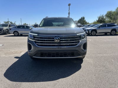 Volkswagen Atlas 2.0T SE con tecnología 2026