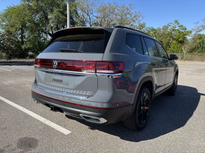 Volkswagen Atlas 2.0T SE con tecnología 2026