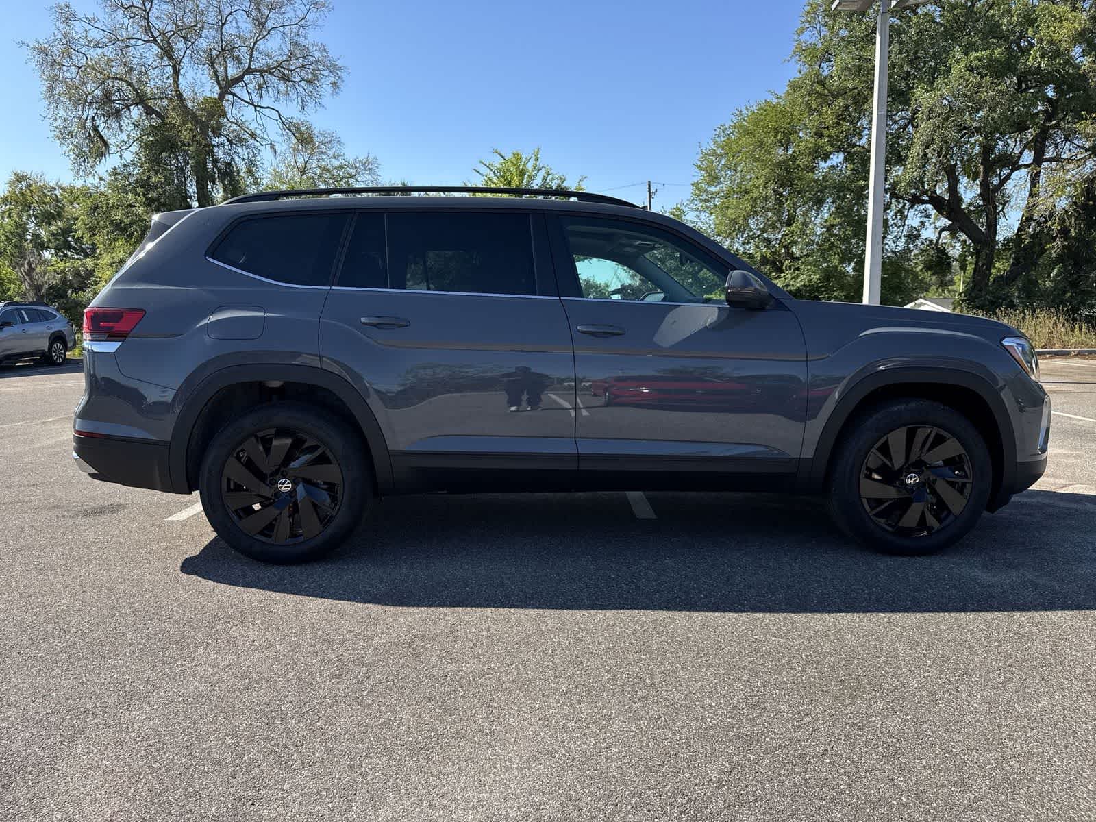 Volkswagen Atlas 2.0T SE con tecnología 2026