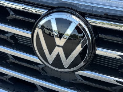 Volkswagen Atlas 2.0T SE con tecnología 2026