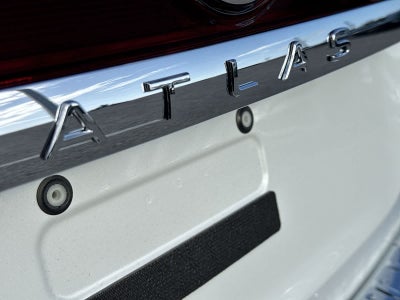 Volkswagen Atlas 2.0T SE con tecnología 2026