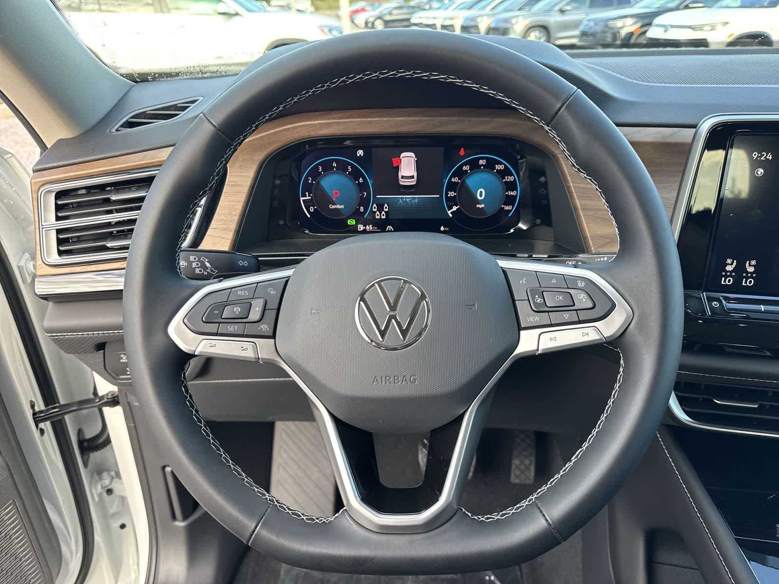 Volkswagen Atlas 2.0T SE con tecnología 2026