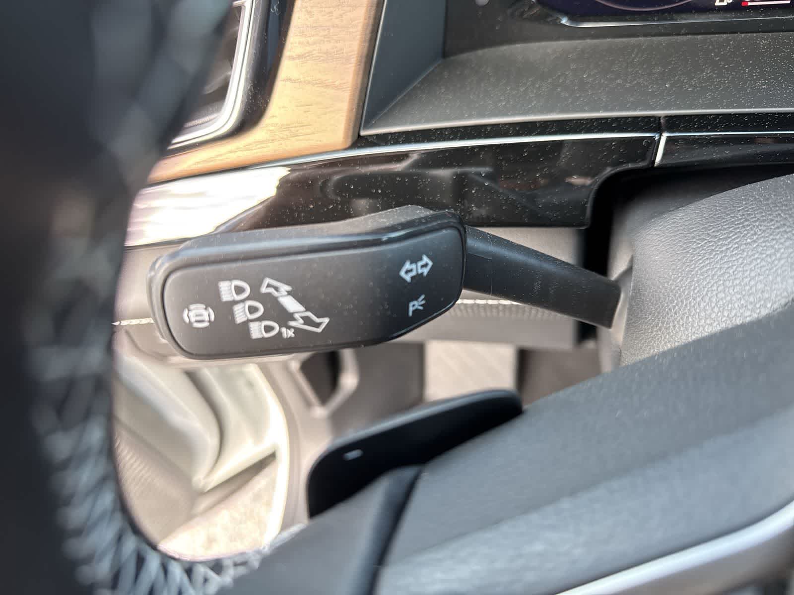Volkswagen Atlas 2.0T SE con tecnología 2026