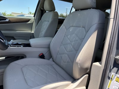 Volkswagen Atlas 2.0T SE con tecnología 2026