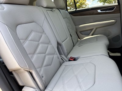 Volkswagen Atlas 2.0T SE con tecnología 2026
