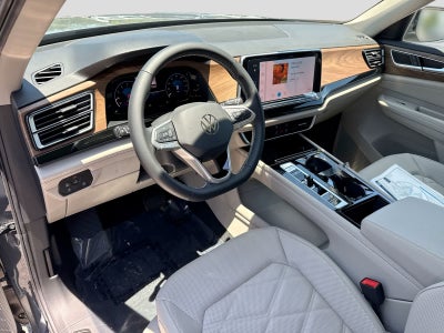 Volkswagen Atlas 2.0T SE con tecnología 2026