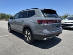 Volkswagen Atlas 2.0T SE con tecnología 2026