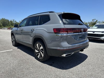 Volkswagen Atlas 2.0T SE con tecnología 2026