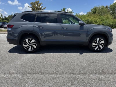 Volkswagen Atlas 2.0T SE con tecnología 2026