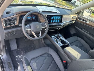 Volkswagen Atlas 2.0T SE con tecnología 2026