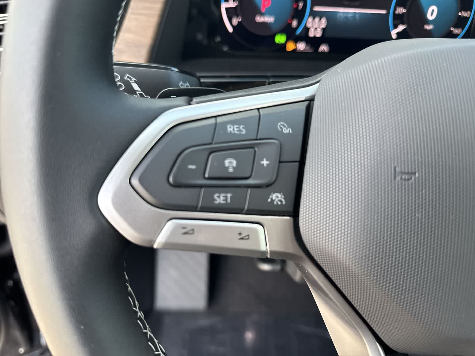 Volkswagen Atlas 2.0T SE con tecnología 2026