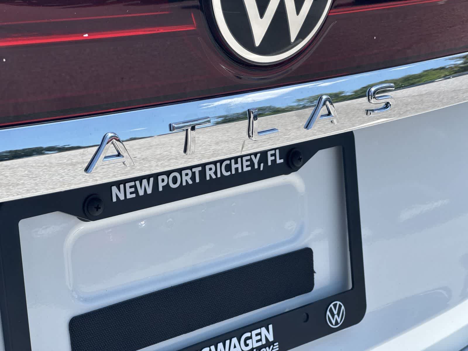 Volkswagen Atlas 2.0T SE con tecnología 2026