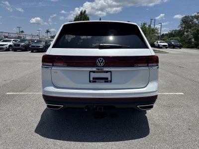 Volkswagen Atlas 2.0T SE con tecnología 2026