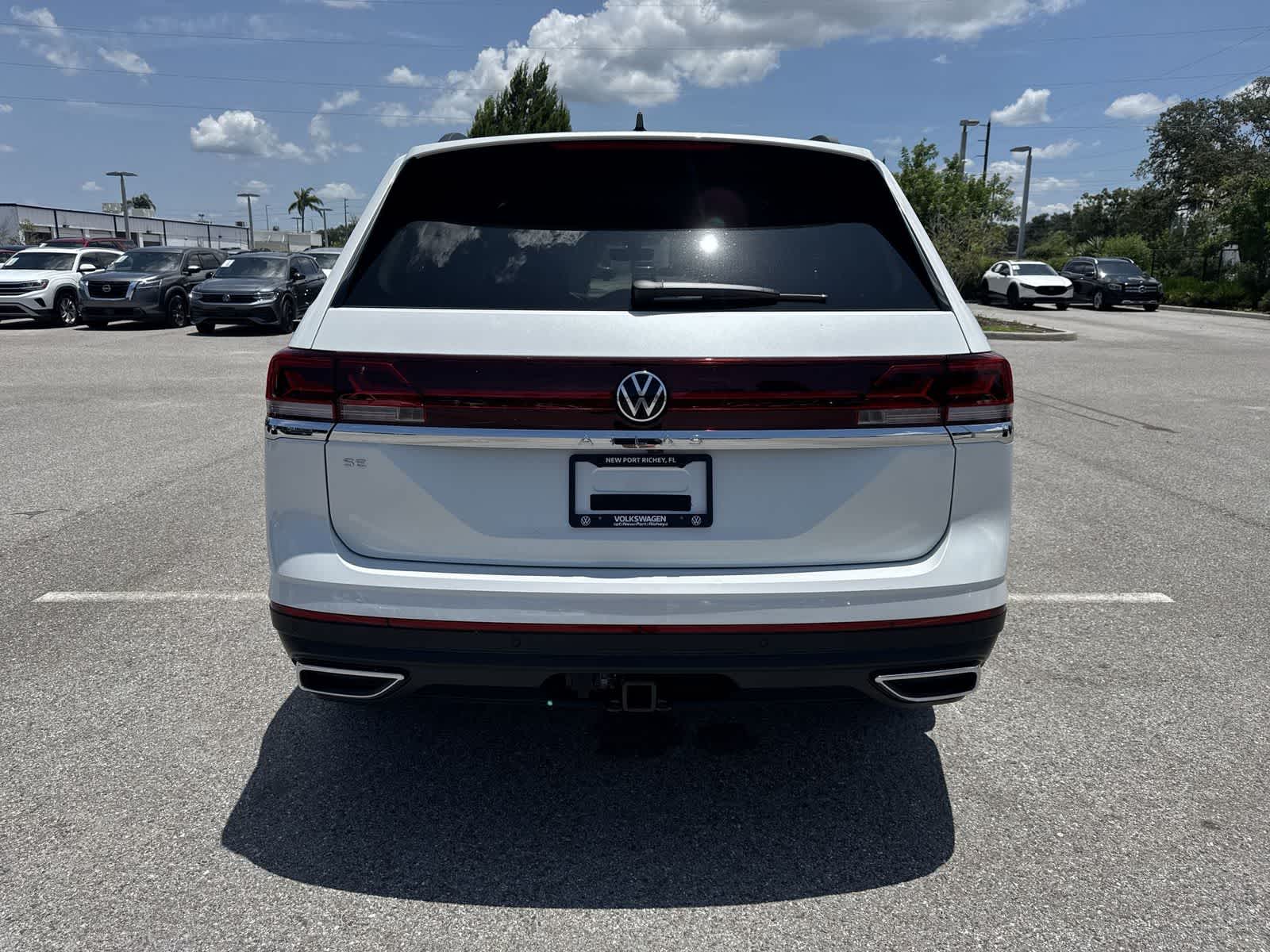 Volkswagen Atlas 2.0T SE con tecnología 2026