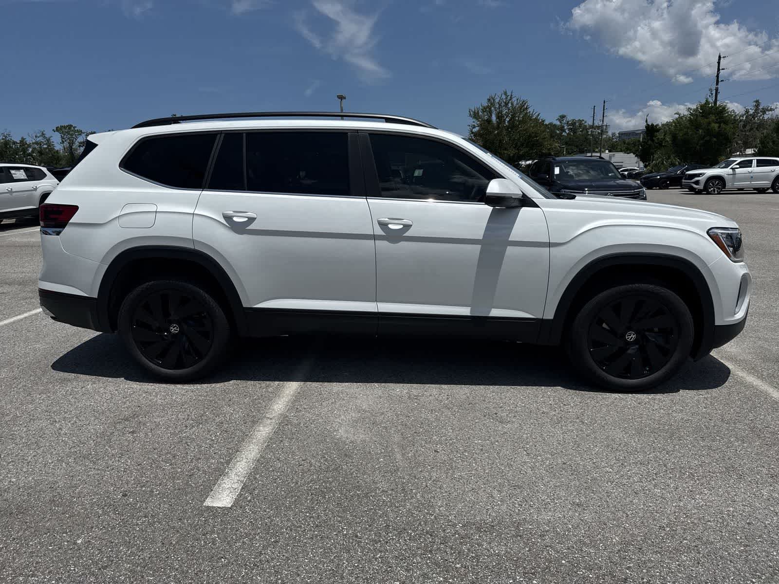 Volkswagen Atlas 2.0T SE con tecnología 2026