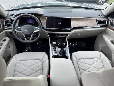 Volkswagen Atlas 2.0T SE con tecnología 2026