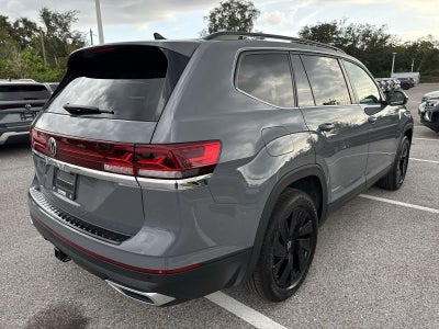 Volkswagen Atlas 2.0T SE con tecnología 2026
