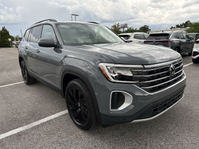 Volkswagen Atlas 2.0T SE con tecnología 2026