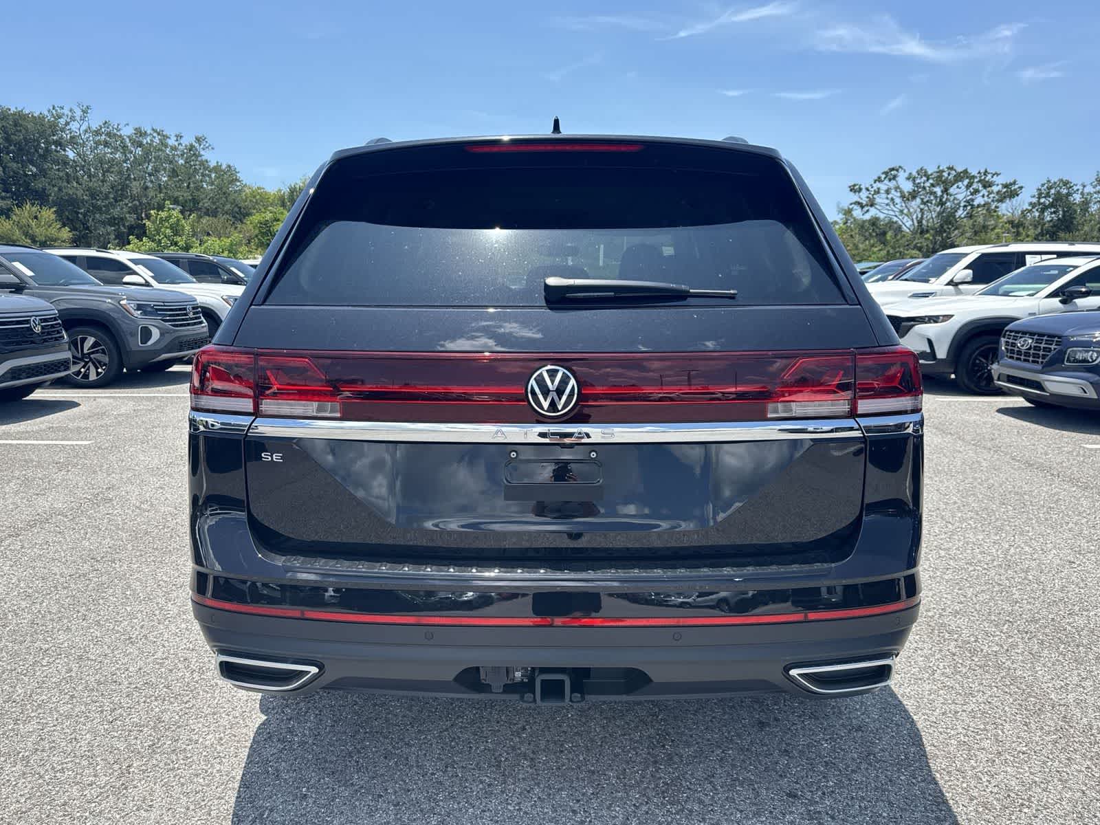 Volkswagen Atlas 2.0T SE con tecnología 2026
