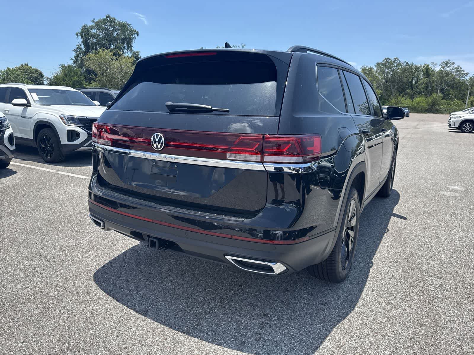 Volkswagen Atlas 2.0T SE con tecnología 2026