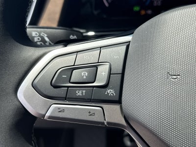 Volkswagen Atlas 2.0T SE con tecnología 2026