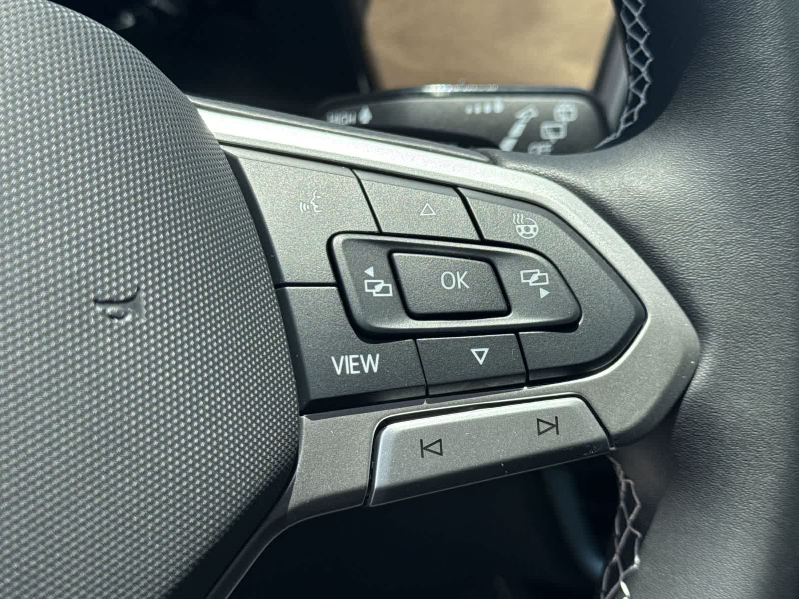 Volkswagen Atlas 2.0T SE con tecnología 2026