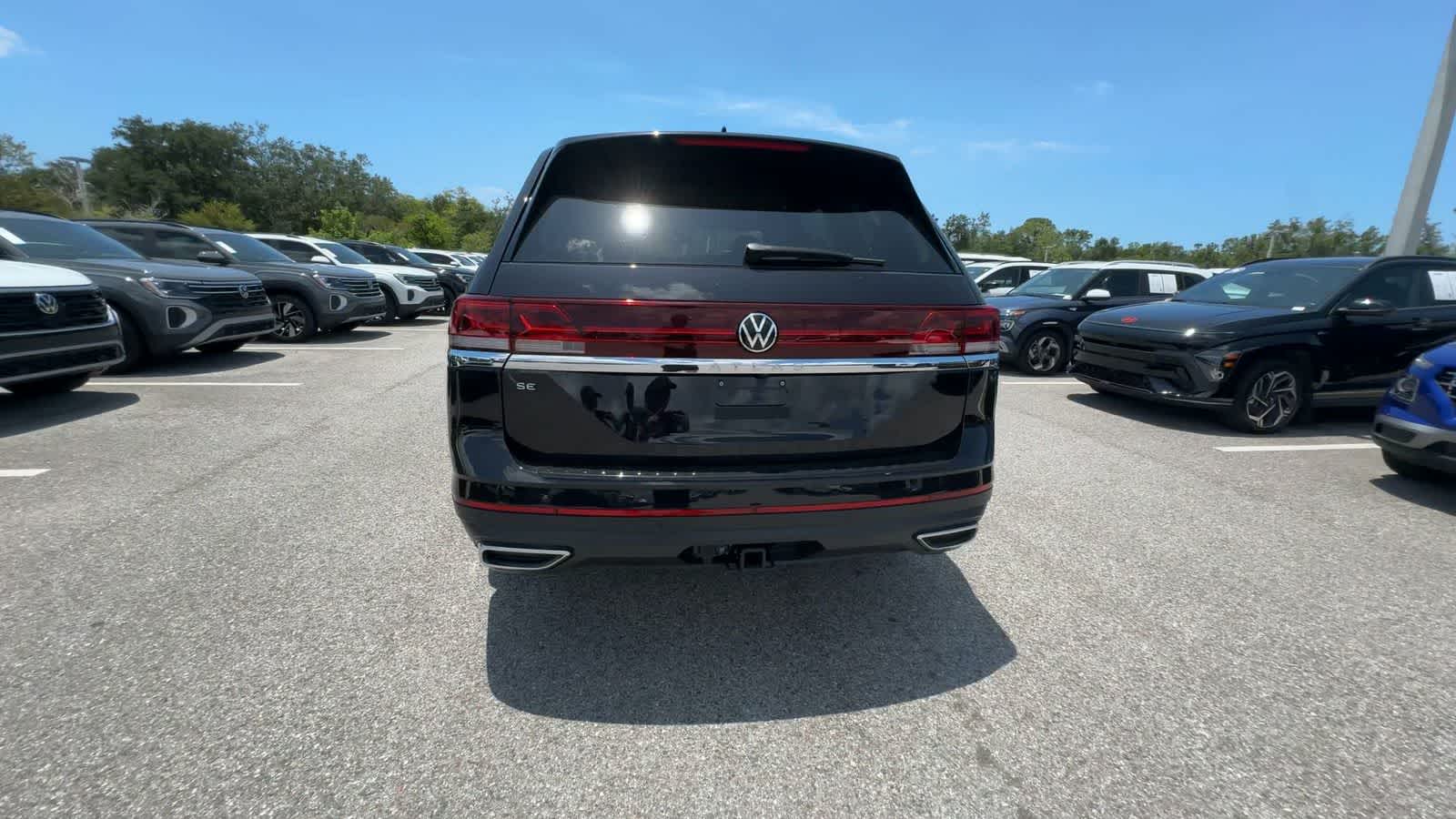 Volkswagen Atlas 2.0T SE con tecnología 2026
