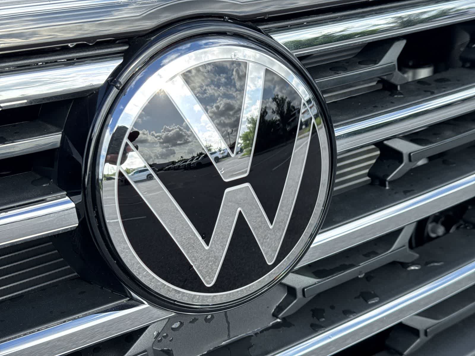 Volkswagen Atlas 2.0T SE con tecnología 2026