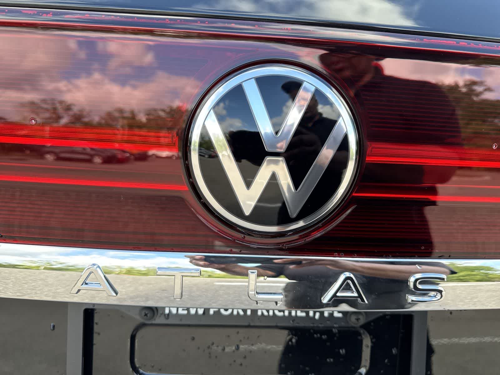 Volkswagen Atlas 2.0T SE con tecnología 2026