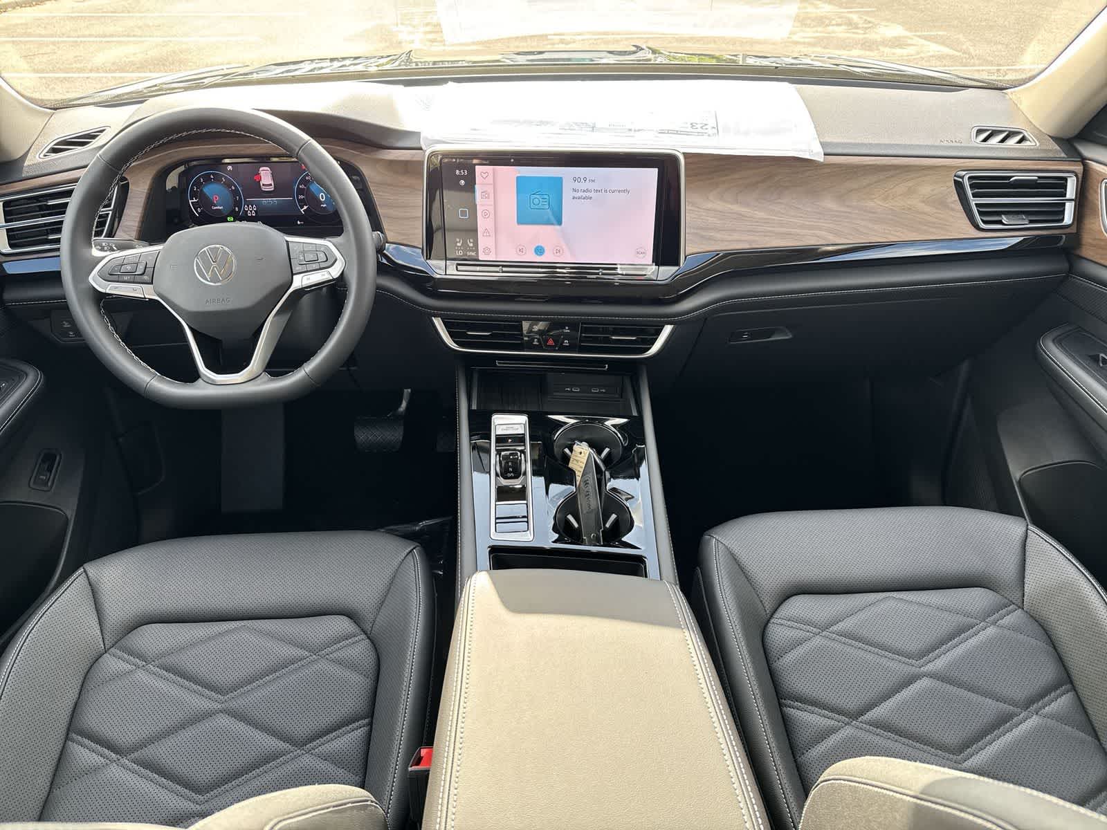 Volkswagen Atlas 2.0T SE con tecnología 2026