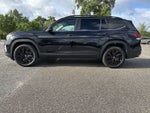 Volkswagen Atlas 2.0T SE con tecnología 2026