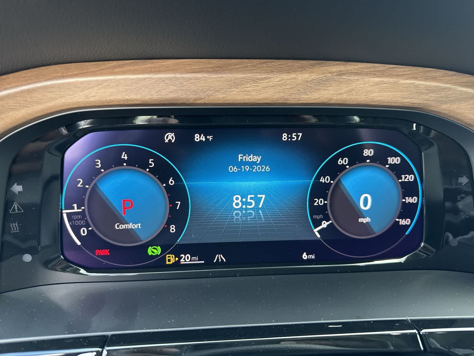 Volkswagen Atlas 2.0T SE con tecnología 2026