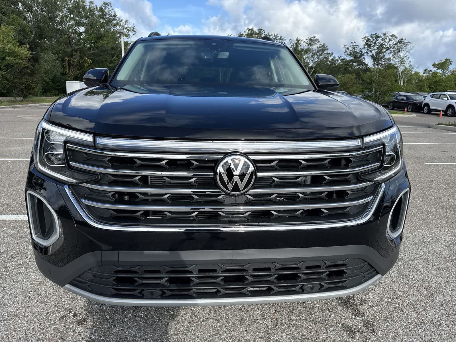 Volkswagen Atlas 2.0T SE con tecnología 2026