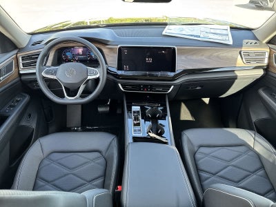 Volkswagen Atlas 2.0T SE con tecnología 2026