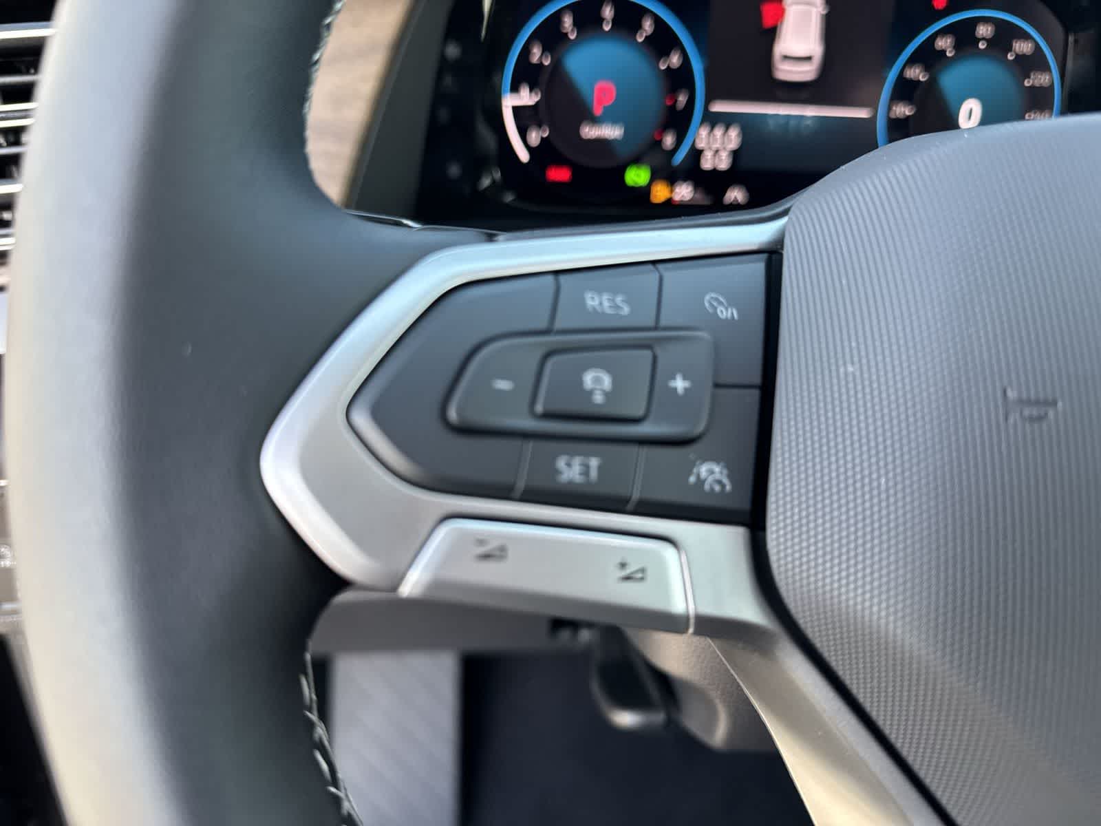 Volkswagen Atlas 2.0T SE con tecnología 2026